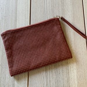 Large Street Level clutch